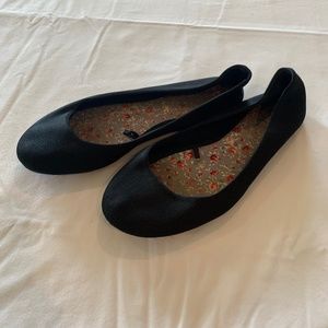 Black Ballet Flats - Size 7 1/2 W